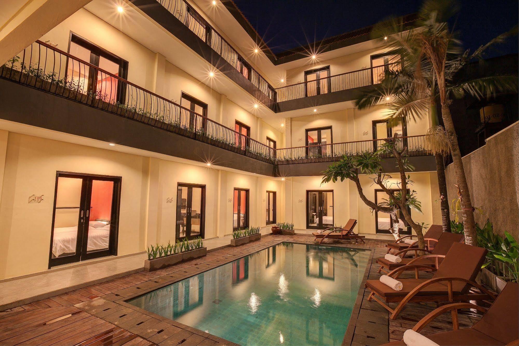 Zuk Hotel Legian Exterior foto