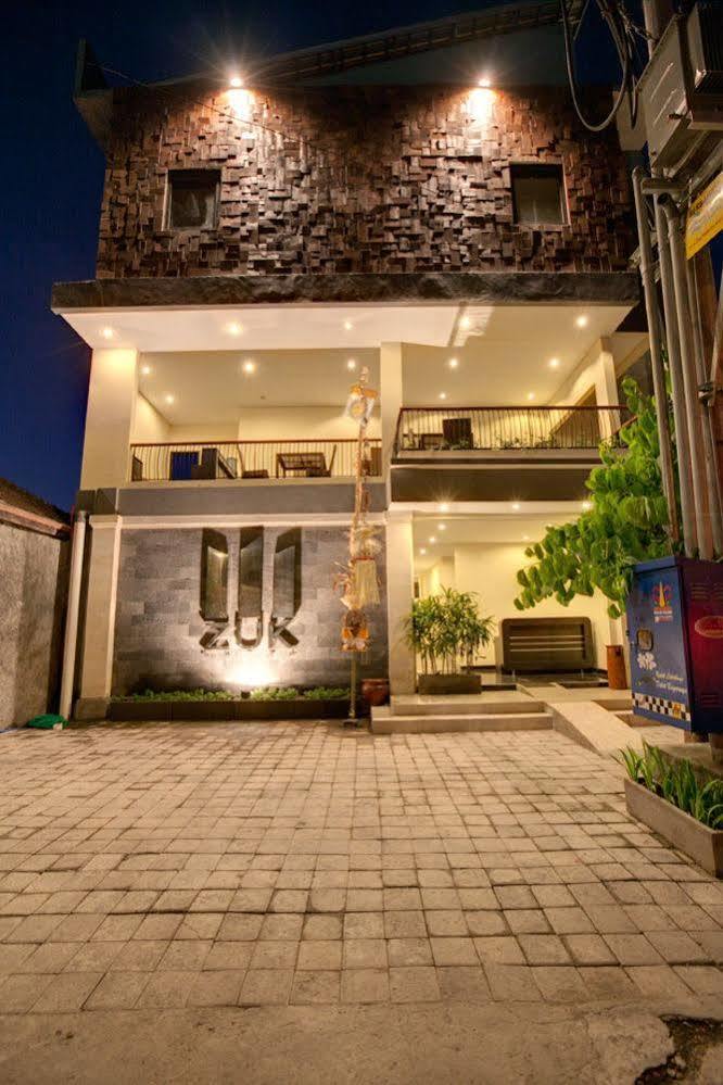 Zuk Hotel Legian Exterior foto